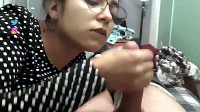 Gacmo lagu sameeyey oo gacanta lagu dhammeeyey - caano badan